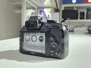 Nikon D3400 With 18-70mm F/3.5