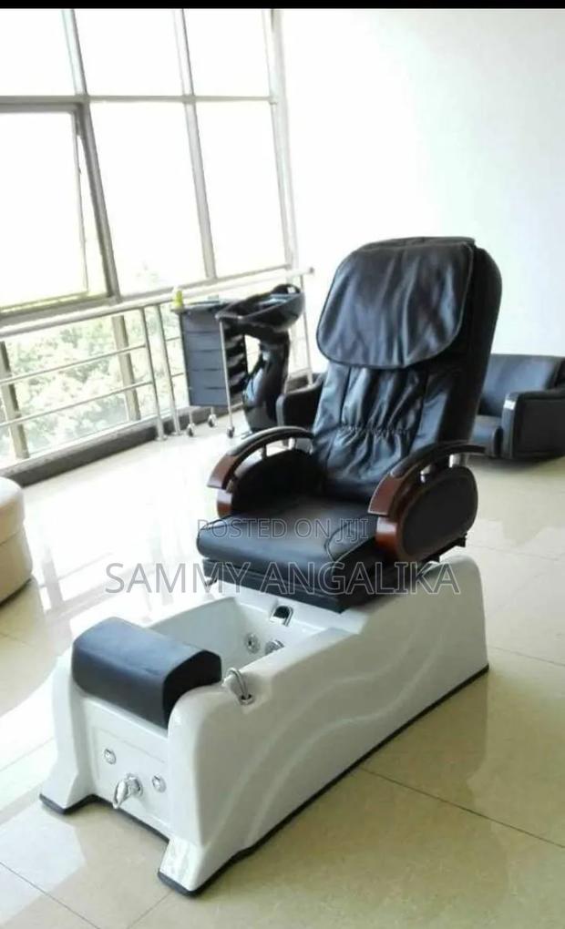 Luxury Pedicure Spa With Massage