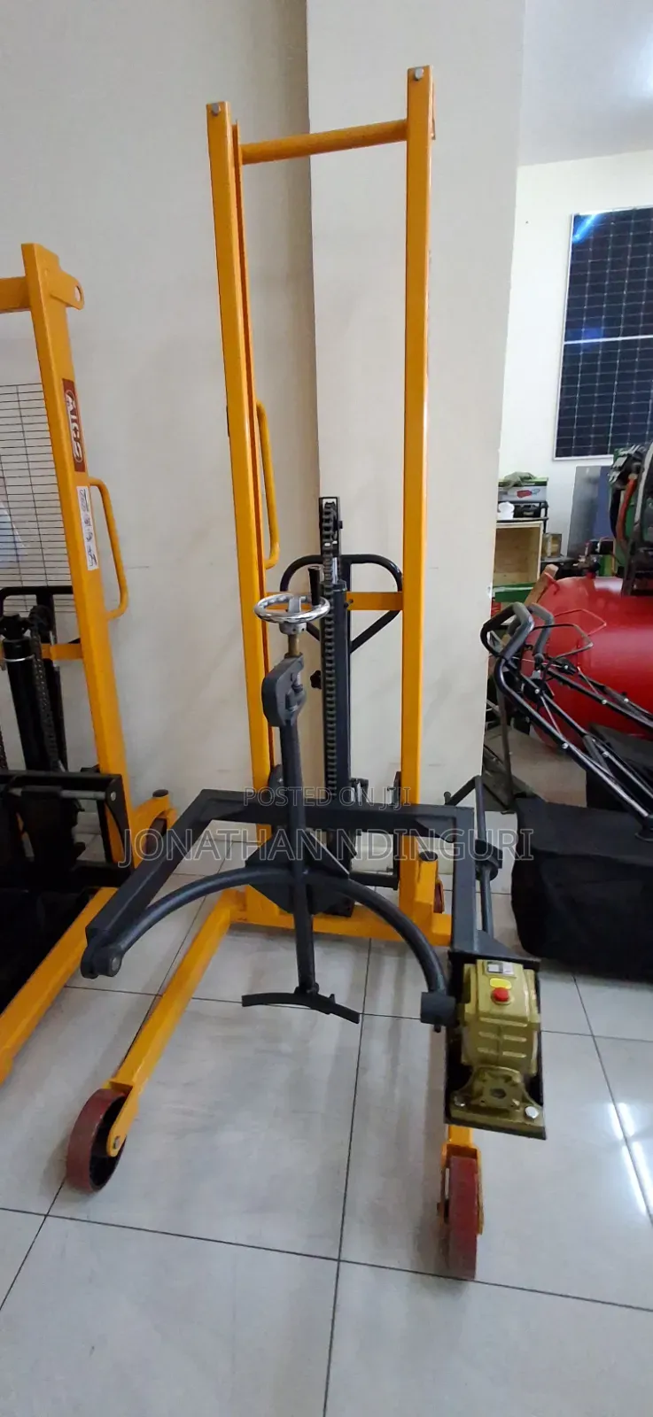 Manual Drum Stacker – Heavy Duty Lifting Solution