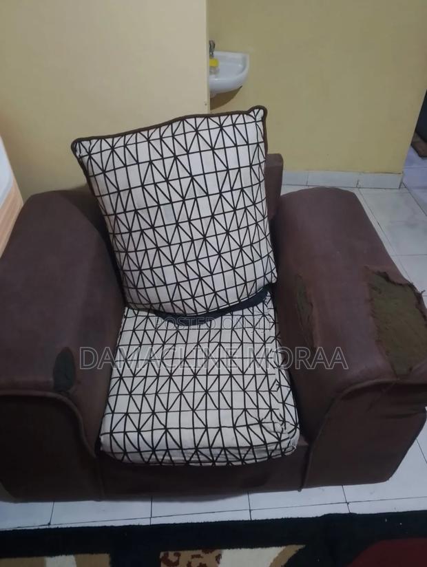 5 Seater Sofa - thumbnail 3