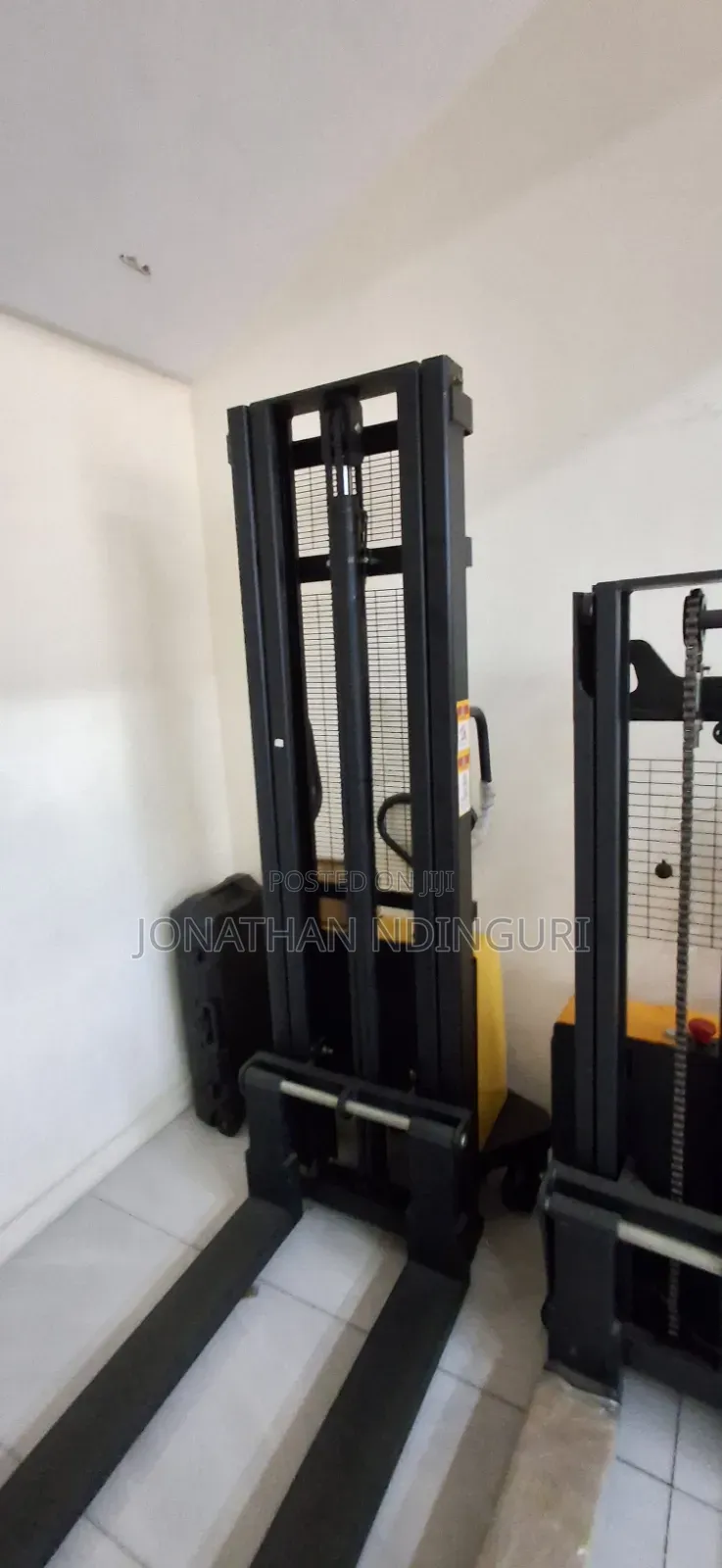 Semi Electric Hydraulic Stacker