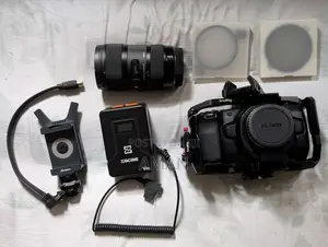 Blackmagic Pocket Cinema Camera Cinema Rig + Sigma 18-35mm