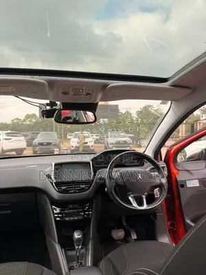 Peugeot 208 2019 Orange