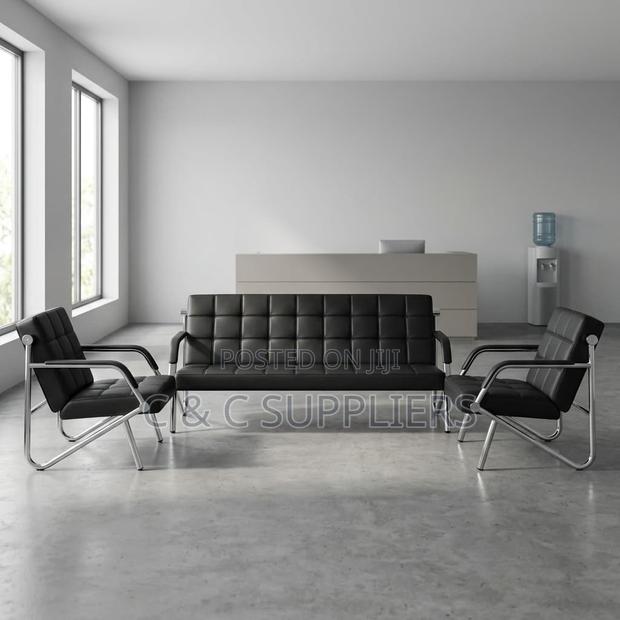 5-Seater Black Leather Visitor's Sofa