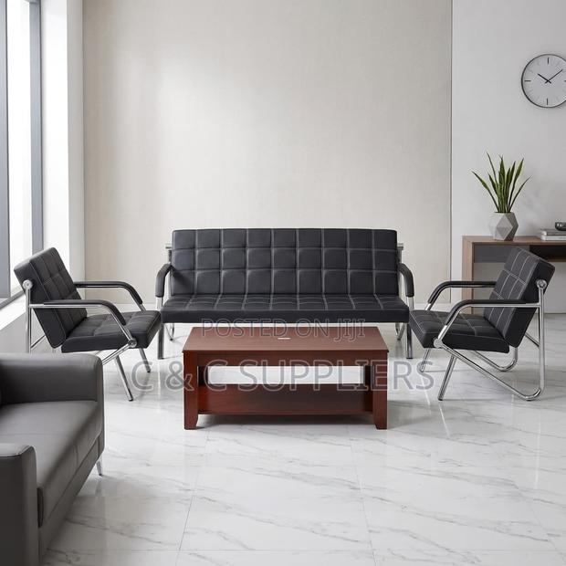 5-Seater Black Leather Visitor's Sofa - thumbnail 2