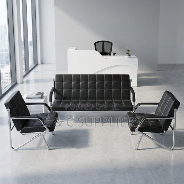 5-Seater Black Leather Visitor's Sofa - thumbnail 3