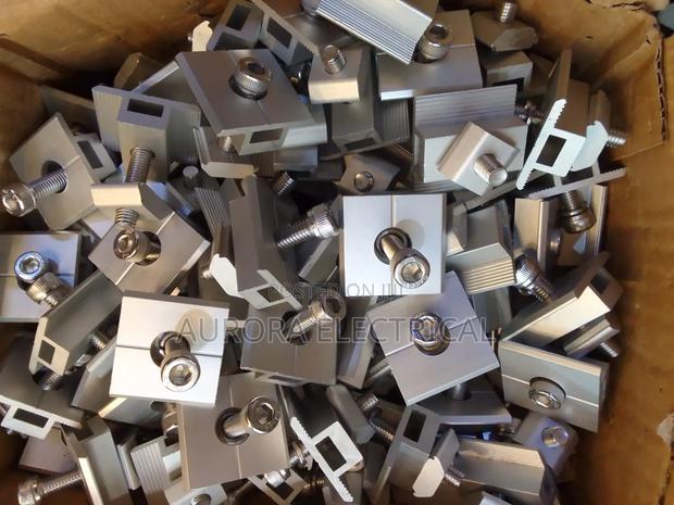Mid Clamp and End Clamp