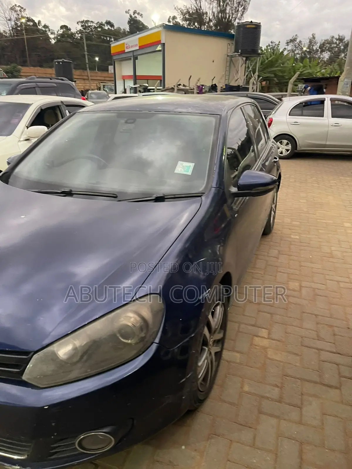 Volkswagen Golf 2010 Blue