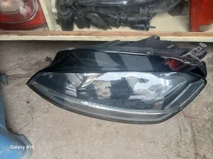 Golf Mk7 Headlight With One Ballast