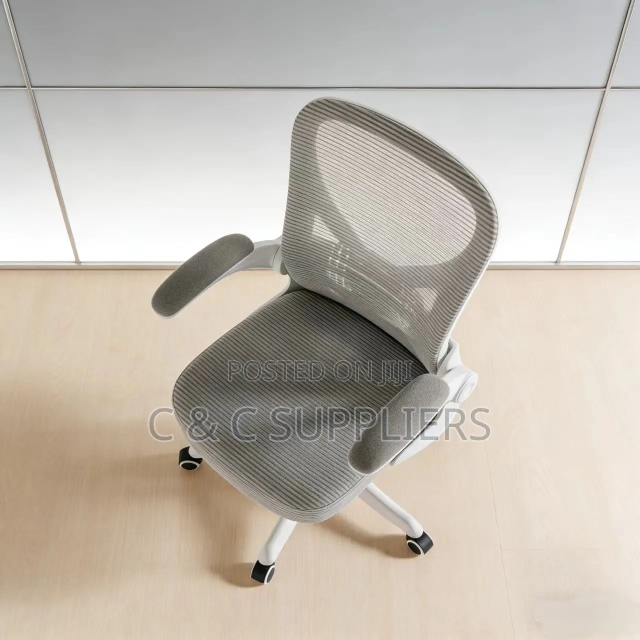 White Mid Back Mesh Chair