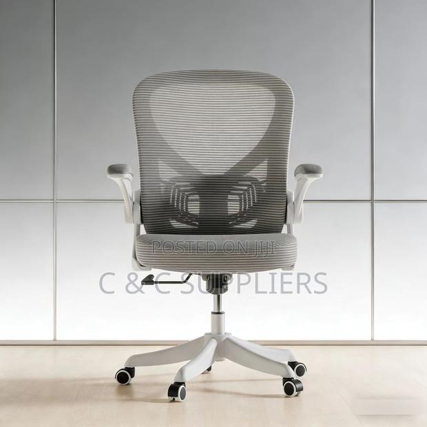 White Mid Back Mesh Chair - thumbnail 4