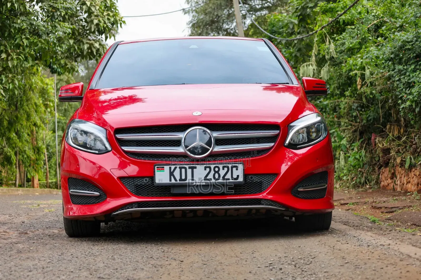 Mercedes-Benz B-Class 2017 Red