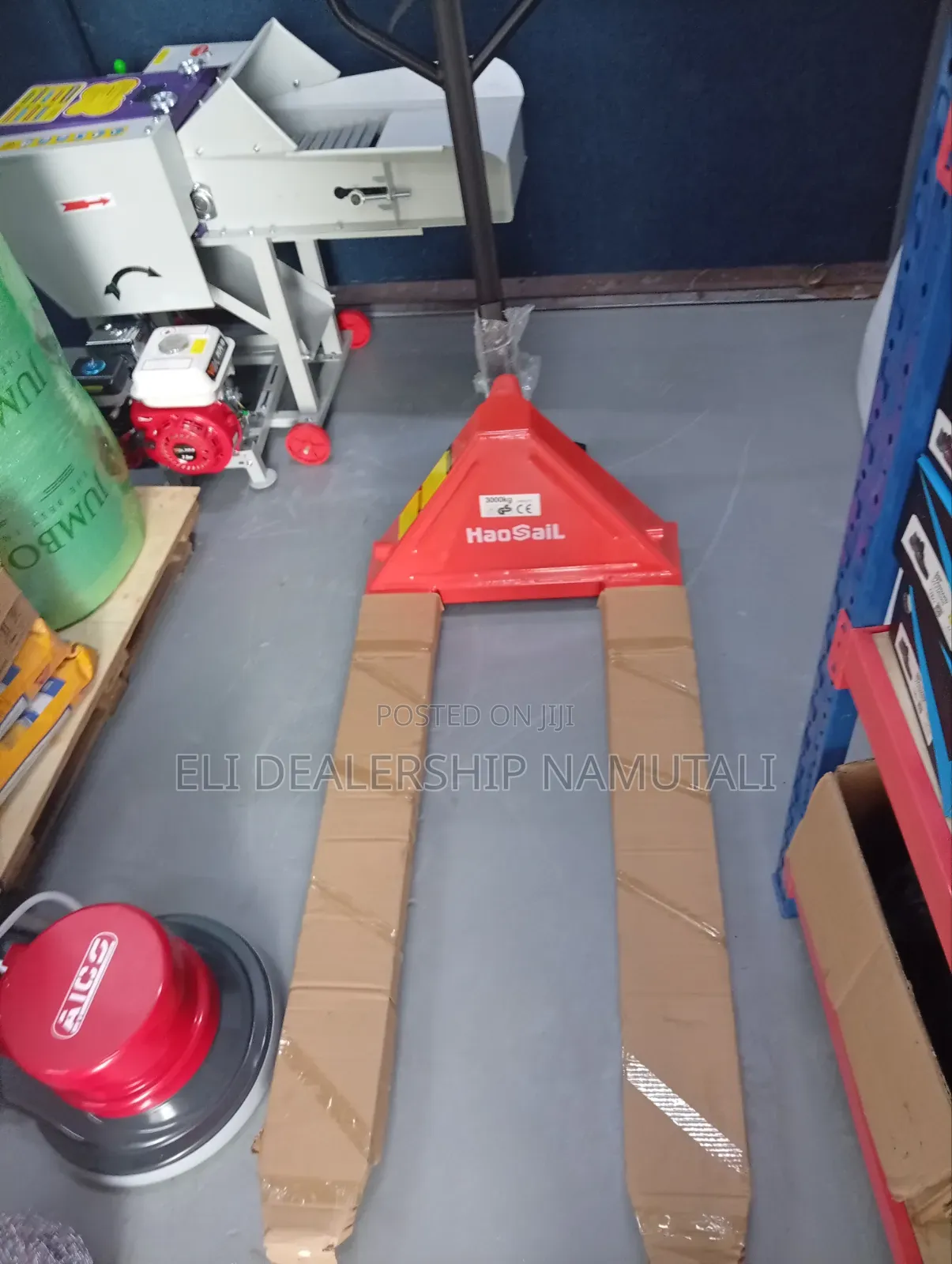 Hydraulic Hand Pallet Truck 3 Ton for Loading and Transporting Goods