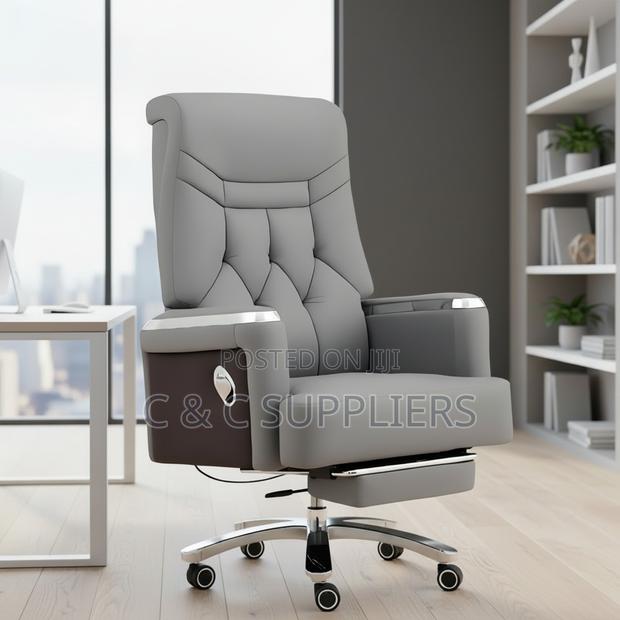 Gray Director's Leather Executive Seat. - thumbnail 7