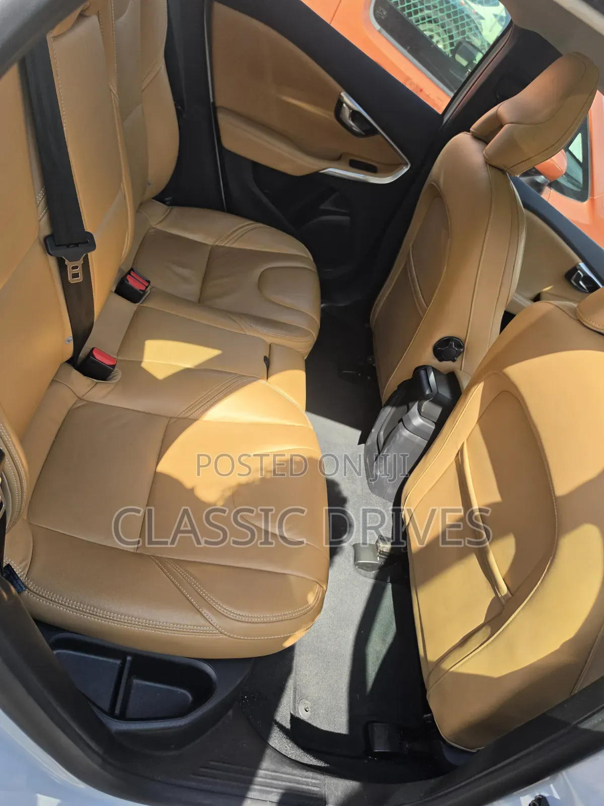 Volvo V40 2019 White