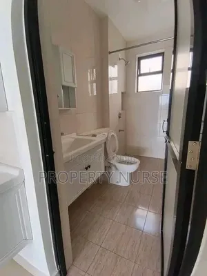 2bdrm Apartment in Gateway Mall Area for rent
