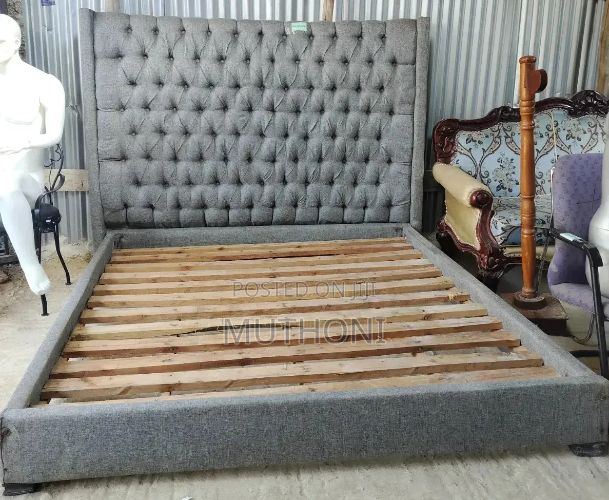 Grey 6*6 Chester Bed