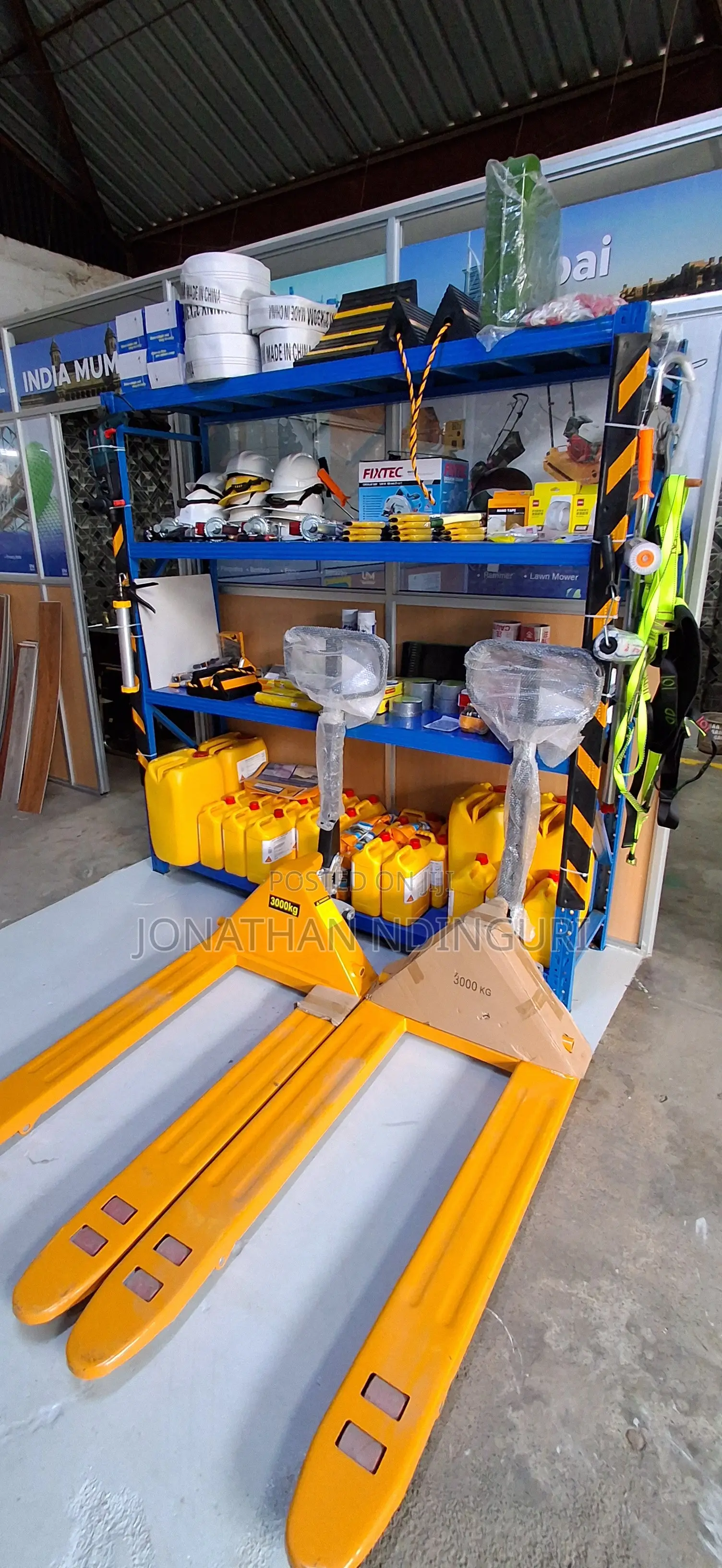 Standard Pallet Truck For Material Handling
