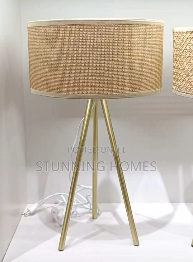Rattan Minimalist Table Lampshade - thumbnail 2
