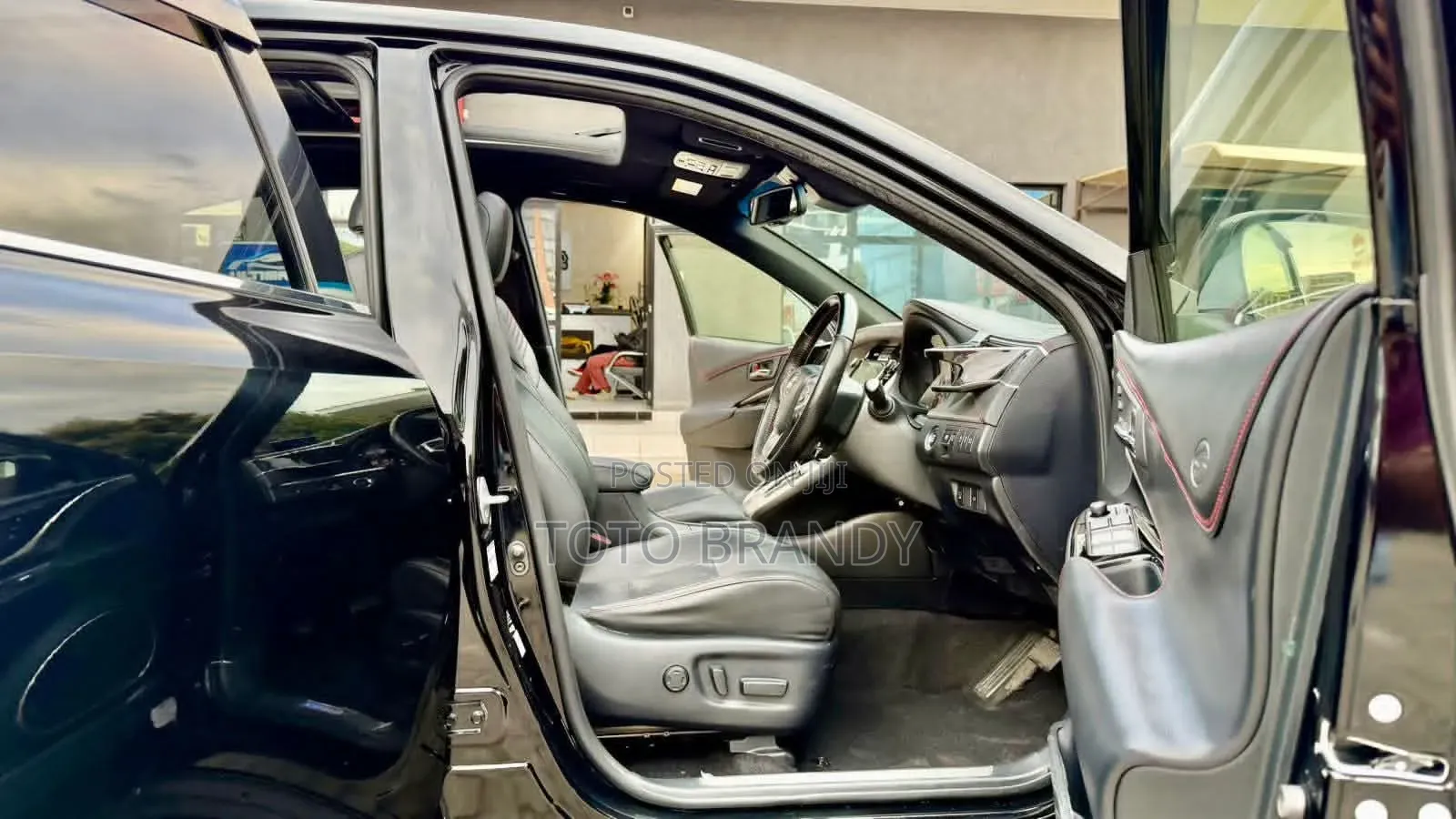 Toyota Harrier 2019 Black