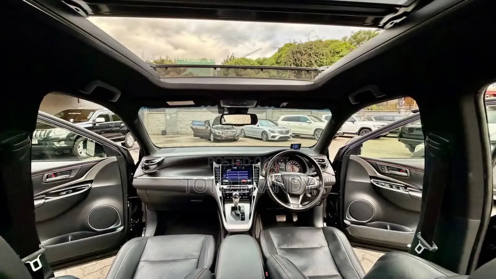 Toyota Harrier 2019 Black