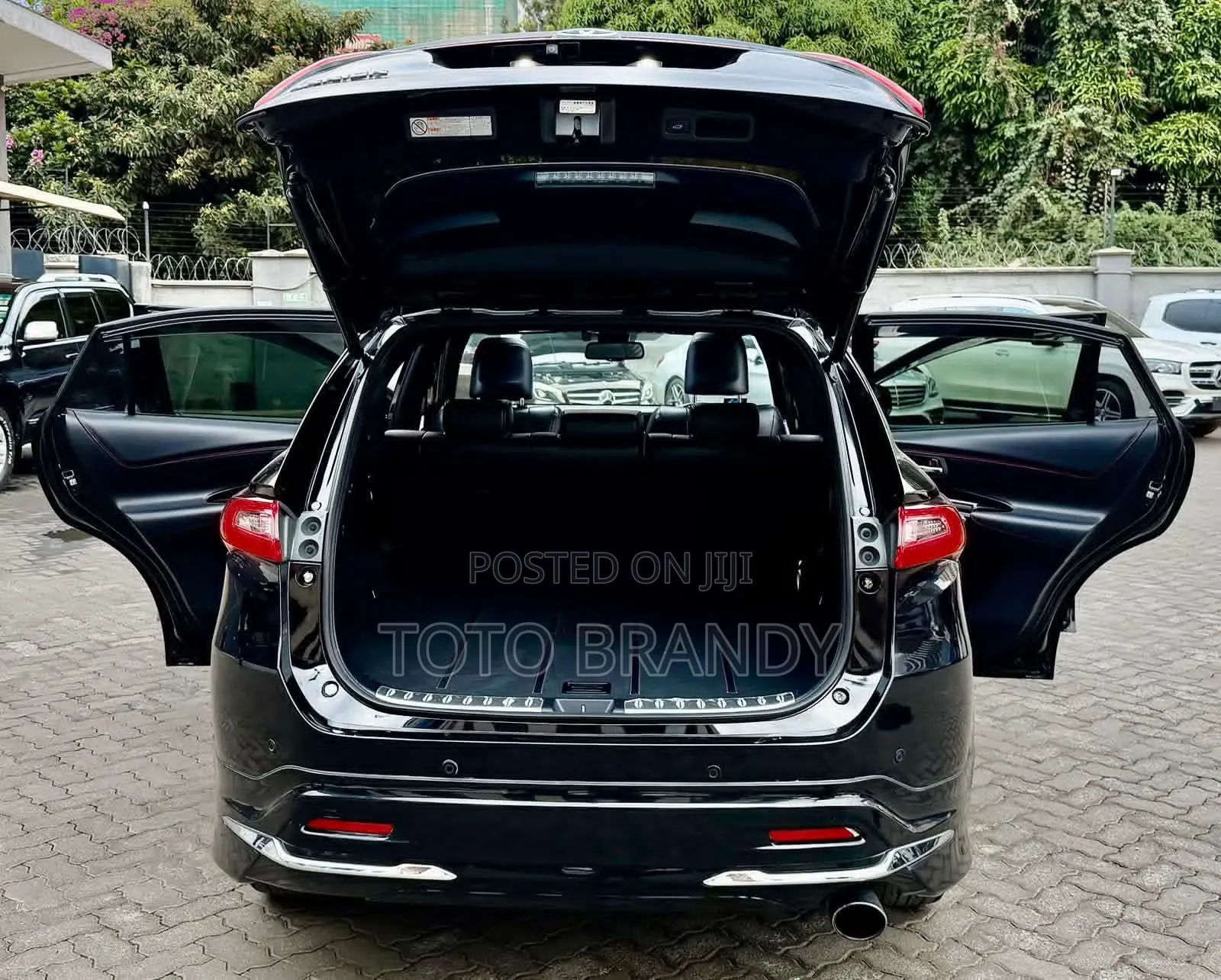 Toyota Harrier 2019 Black