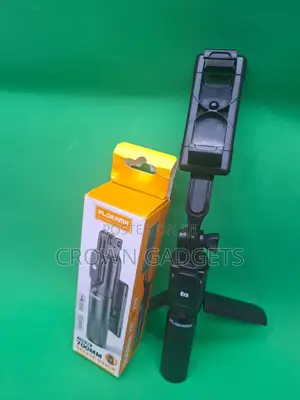 Plokama Live- Extendable Selfie Stick With Tripod Stand
