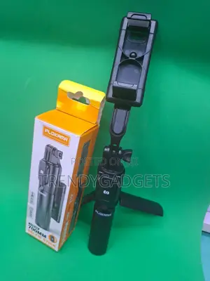Plokama Live- Extendable Selfie Stick With Tripod Stand