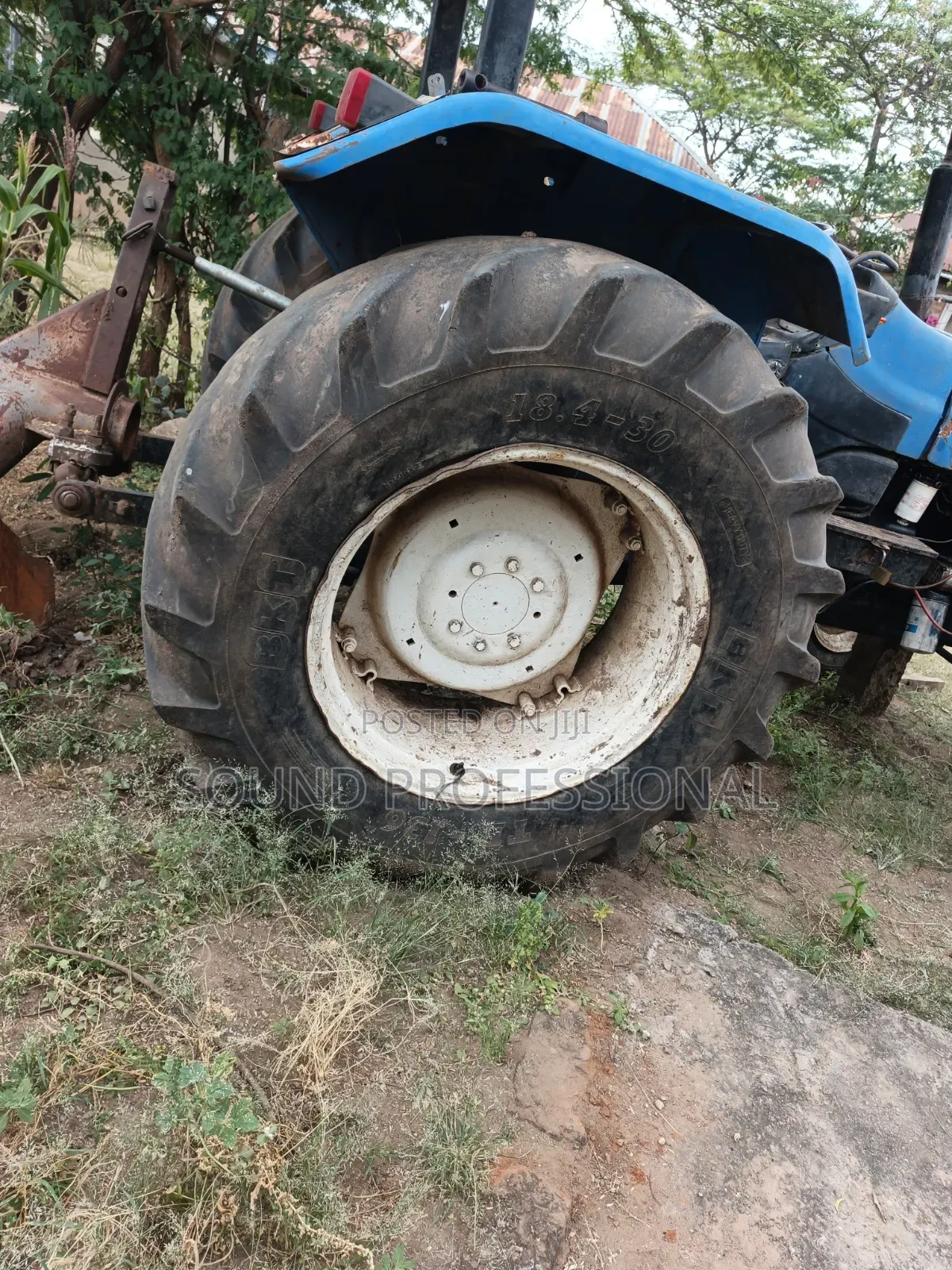 New Holland Tt75 Tractor