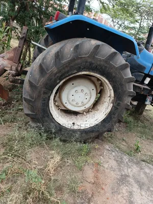New Holland Tt75 Tractor
