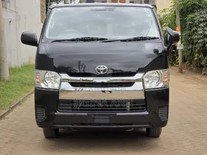 Toyota HiAce 2019 Black