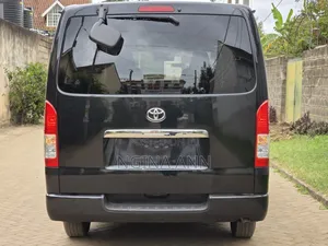 Toyota HiAce 2019 Black