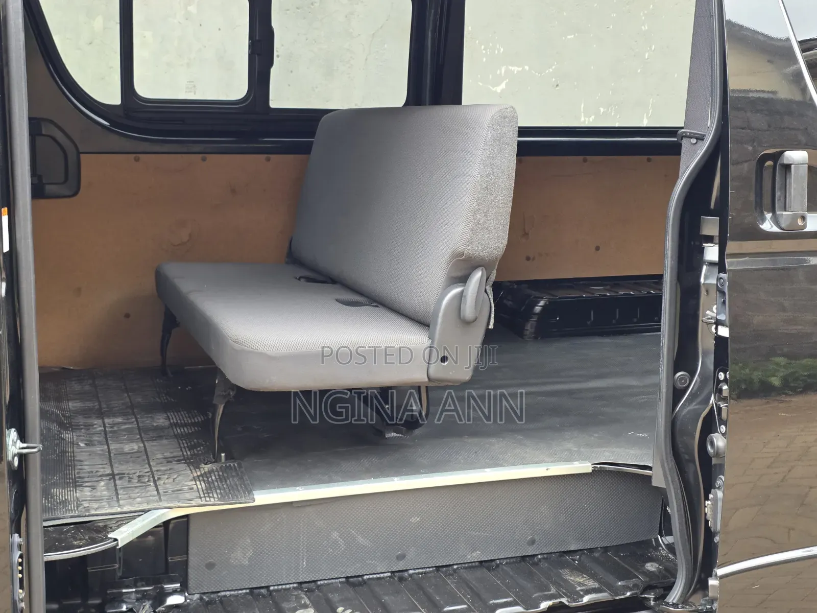 Toyota HiAce 2019 Black