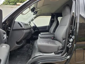 Toyota HiAce 2019 Black