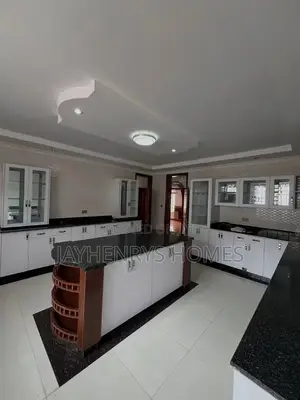 5bdrm House in Runda for rent