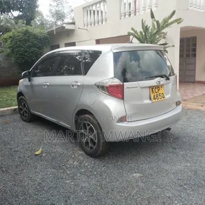 Toyota Ractis 2011 Silver