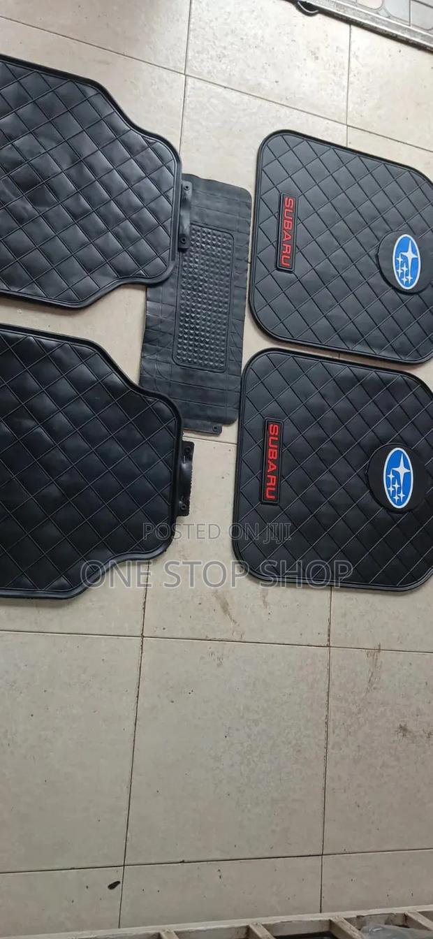 5pc Subaru Black Quilted Diamond Pattern Mats With Blue Logo