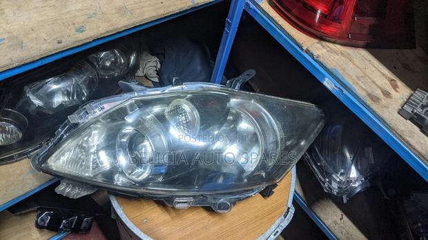 Auris 2010 Headlight Left Side Xenon