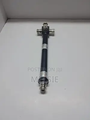 N-Type Female Connectors
 3-Way Signal Distribution
