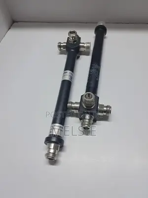 N-Type Female Connectors
 3-Way Signal Distribution