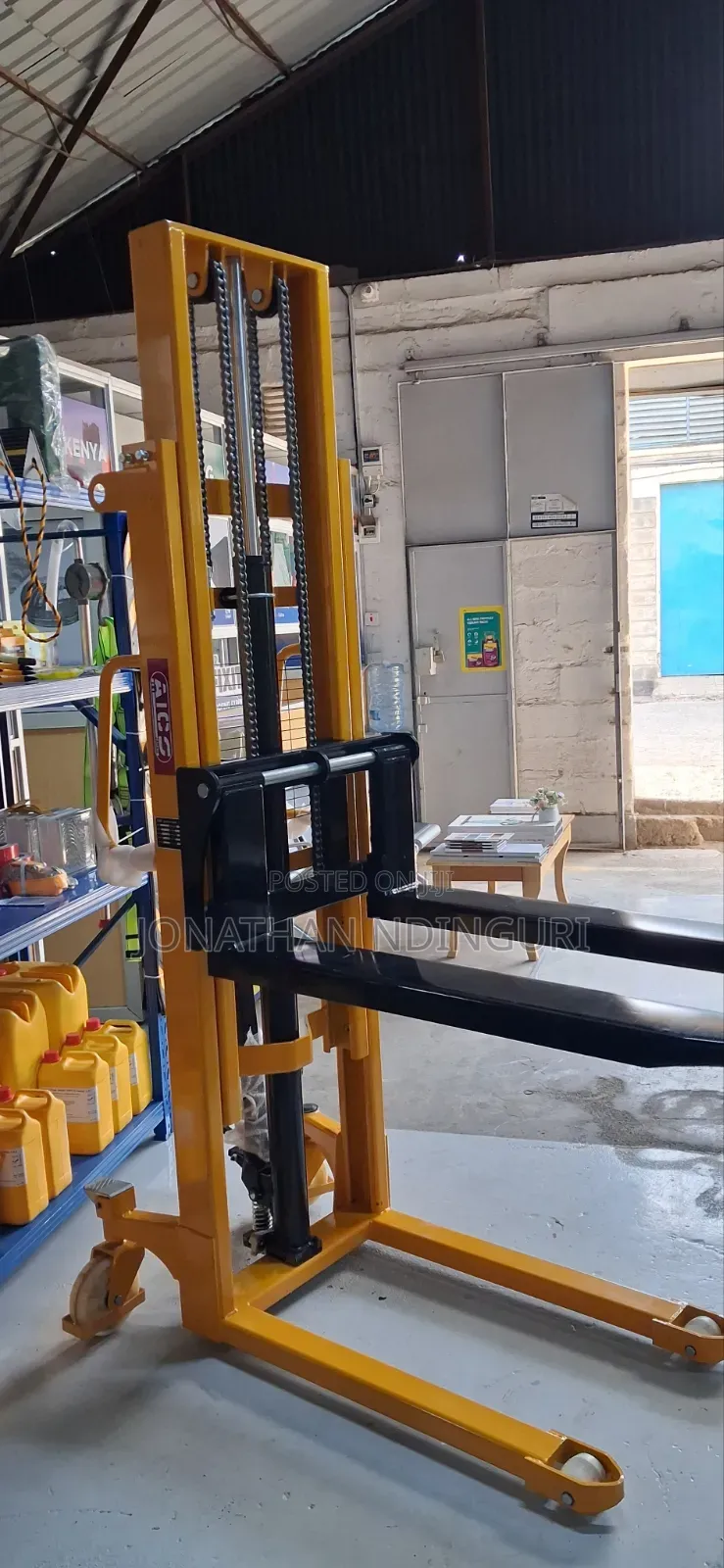 Manual Stacker – Heavy Duty Lifting Equipment