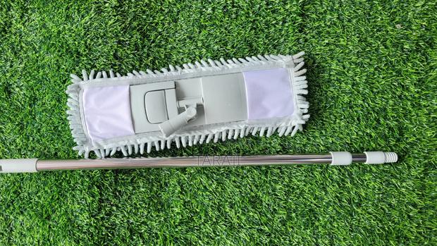 360° Rotating Chenille Dust Mop – High-Absorbent Floor Cleaning Mop