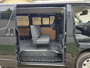 Toyota HiAce 2019 Black