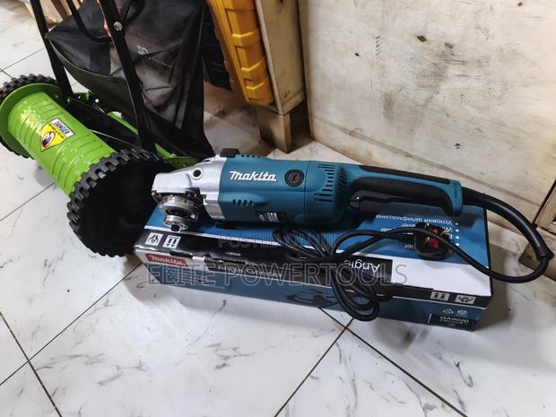 Makita 9 Inch 2200w Heavy Duty Angle Grinder Ga9020 - thumbnail 4