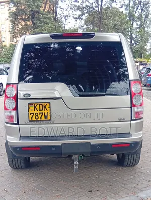 Land Rover Discovery 2015 Gold
