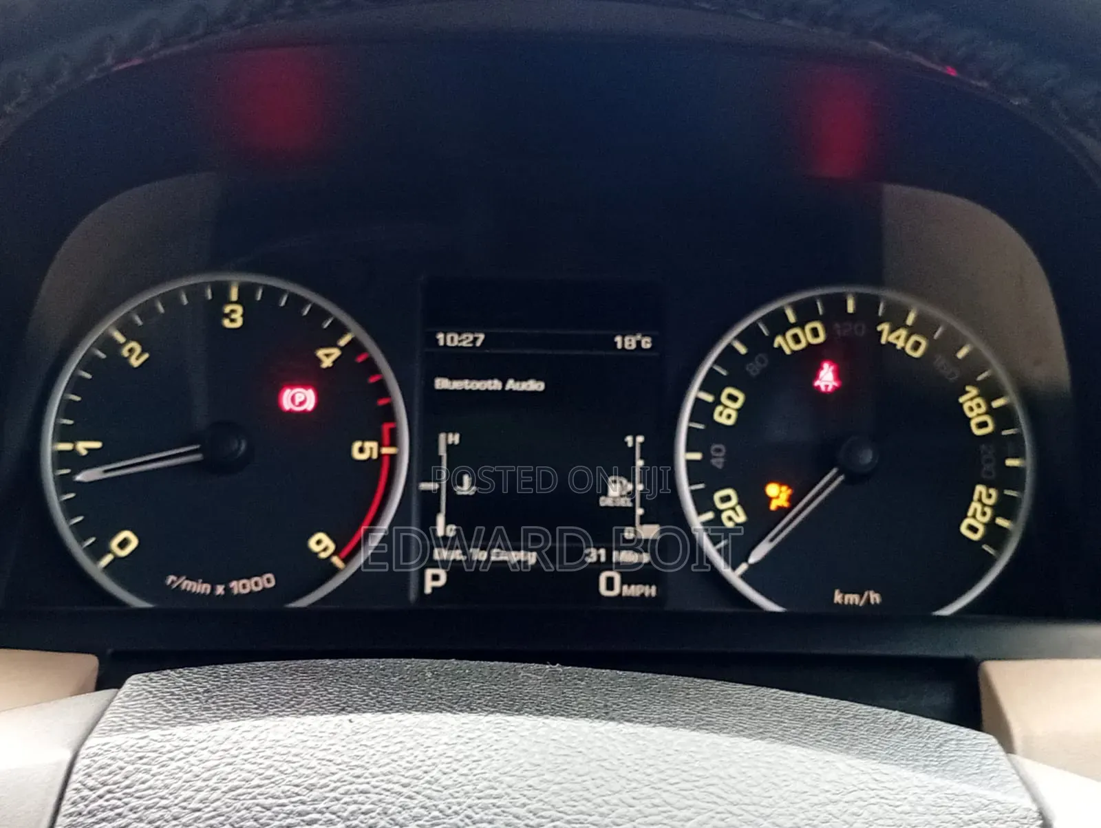 Land Rover Discovery 2015 Gold