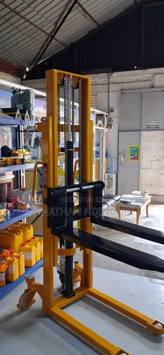 Manual Pallet Stacker