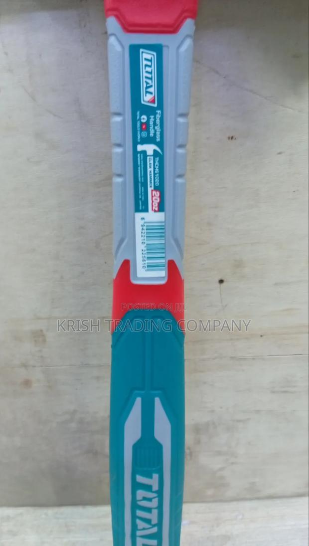 20oz Fibreglass Handle Hammer - thumbnail 2