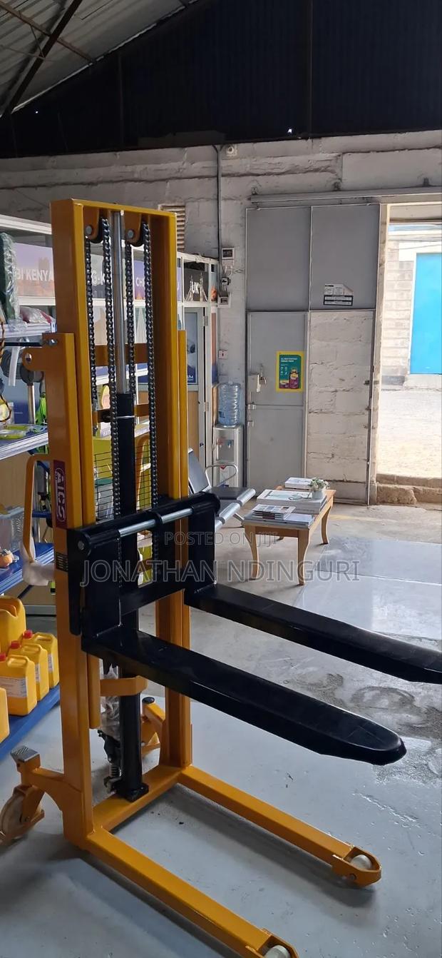 Heavy Duty Hand Stacker