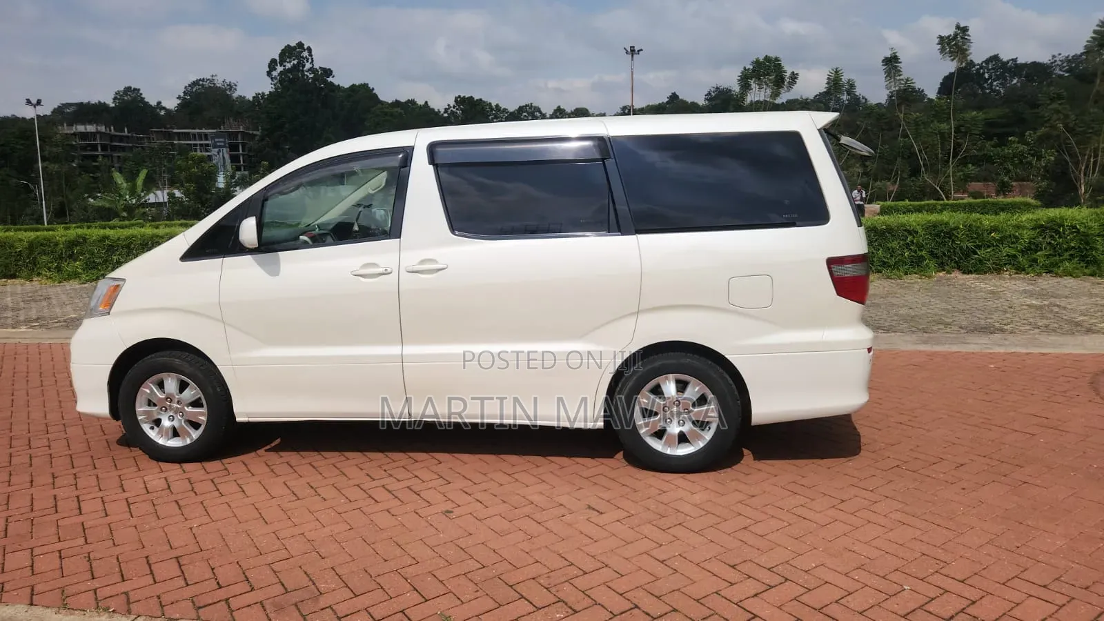 Toyota Alphard 2006 White